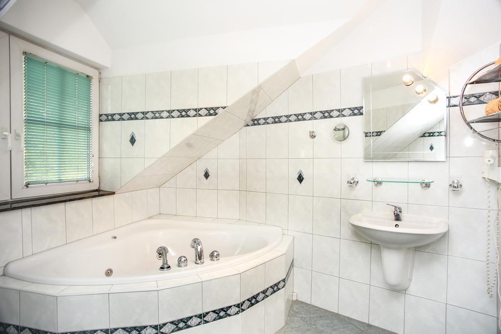 Haus Belger Hotel Grossziethen Ngoại thất bức ảnh